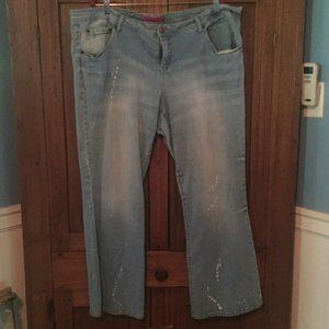Womens Light Washed Distressed Jeans